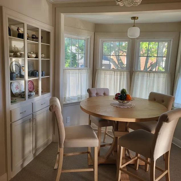 Upper Edward 2 story Apartment - 3 bed - 2 bath - Image 1