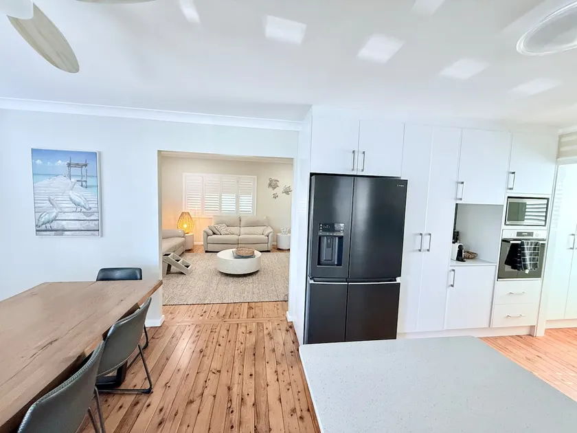 Coastal House*1 min to Ettalong Beach*DOGs Welcome - Image 1