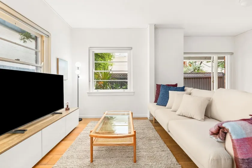 Coogee Crest—Relaxed Base between Randwick & Beach - Image 1