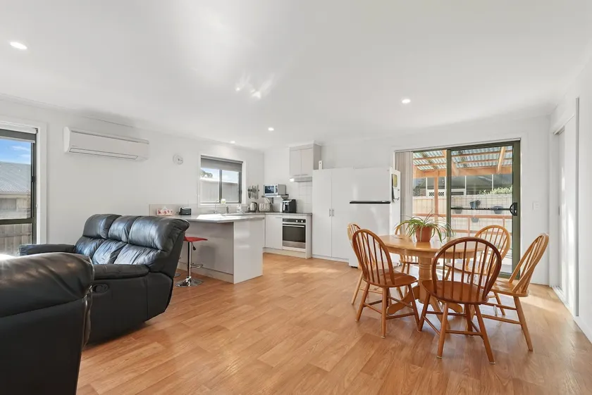 Sandgate Cottage - Image 1