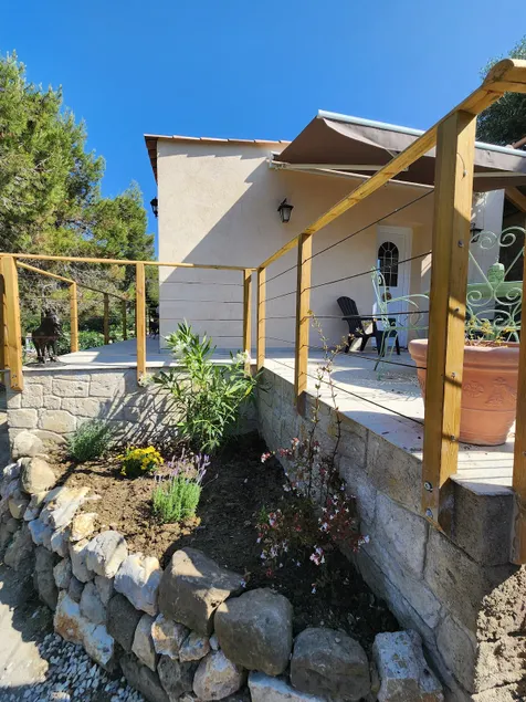 Detached house - Image 1
