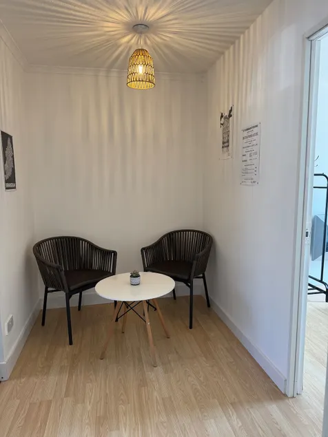 3 bedroom flat, plenty of free parking, WiFi - Image 1