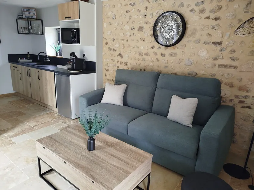 La Petite Maison - Image 1