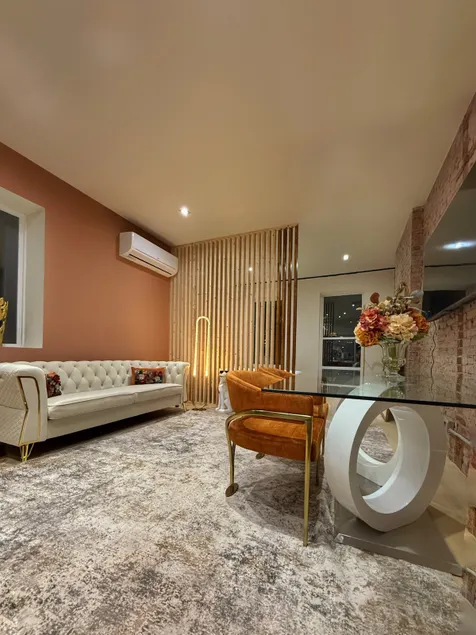 City View • Free Parking • 2 Beds • Prime Spot - Image 1