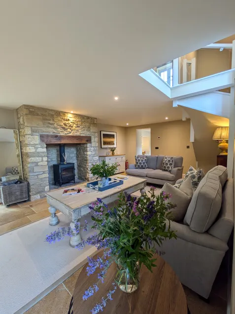 A serene Cotswolds hideaway - Image 1