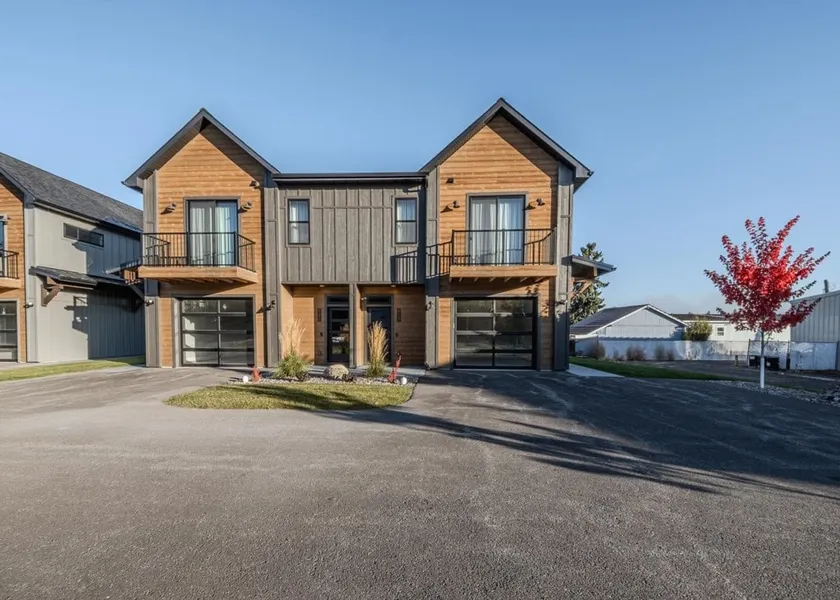 New 3BR/3BA Condo Steps from Flathead Lake - Image 1