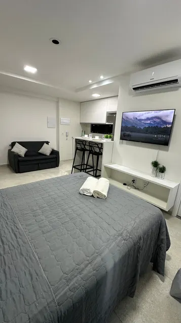 Modern Studio in a good location 2 km from the airport - Image 1