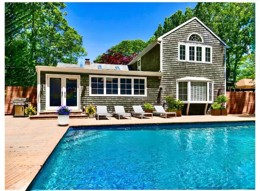 Designer home in Sag Harbor : 5BR walk to beach - Image 1