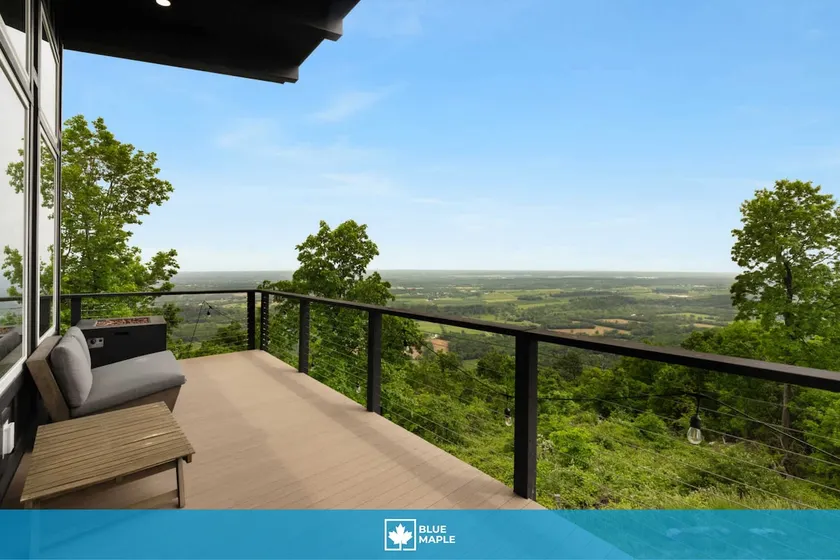 Modern Escape w Mountain Views Fire Pit & Swing - Image 1