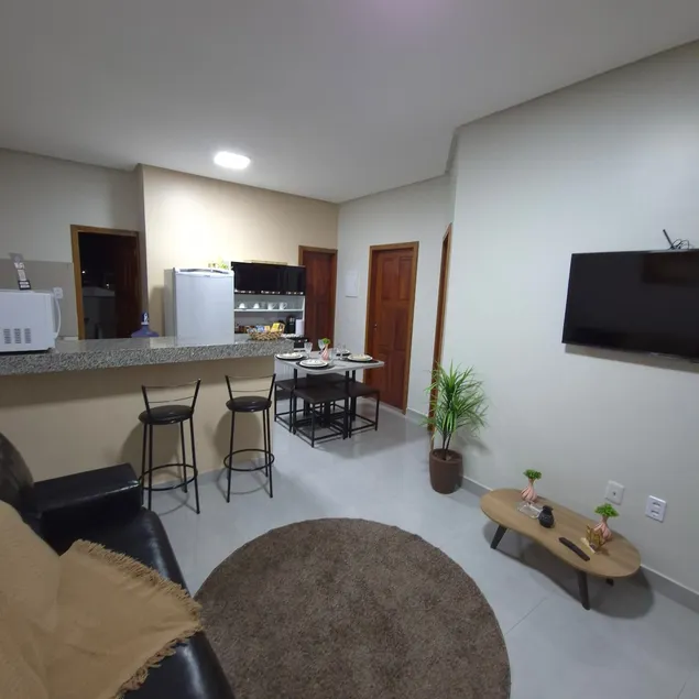 well-located apartment - Image 1