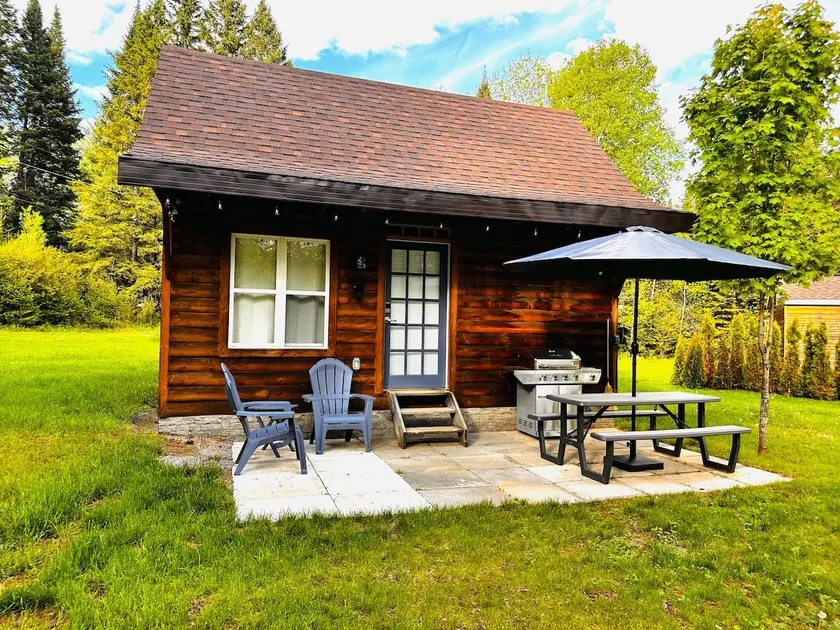 Couples Cabin Retreat /Fall on the York River - Image 1