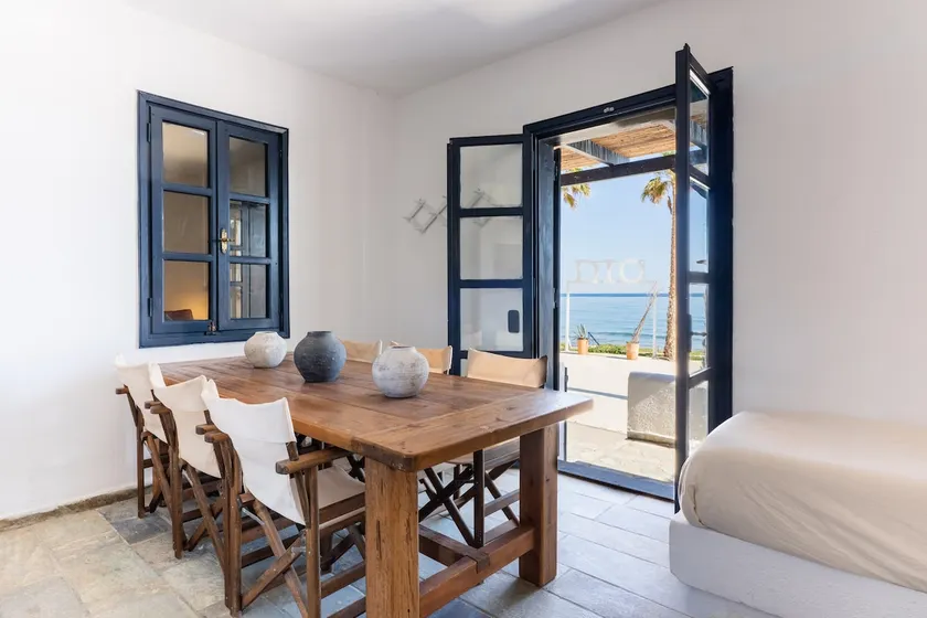 DIO 4. DIO Luxury Suites - Image 1