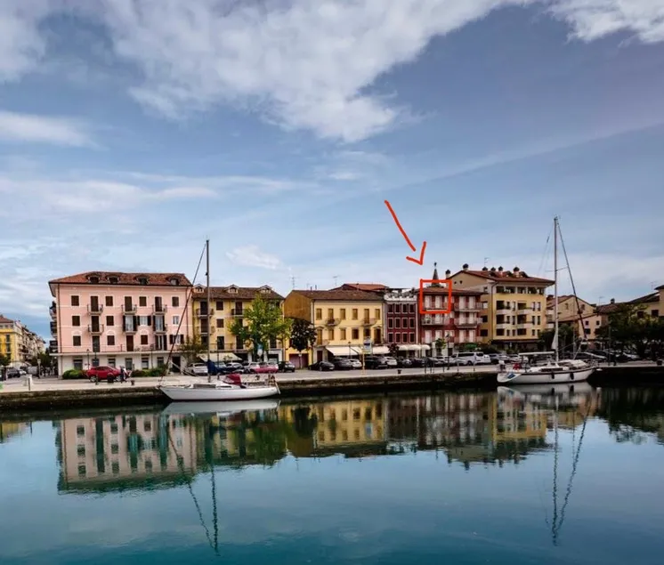 View of Mandracchio - Image 1