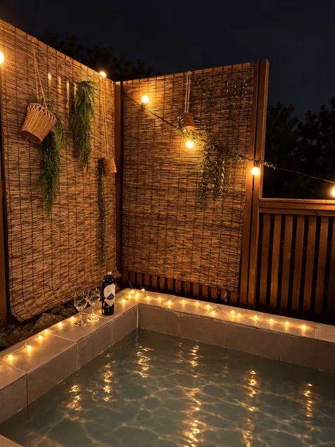 [Christmas Discount] ”Warm Jacuzzi”ㅣFire pitㅣEmotional barbecueㅣUp to 7 peopleㅣAirport 15 minutesㅣKaraoke_Gwangryeongsonang - Image 1