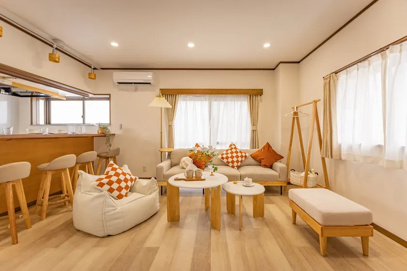 Apartment Only 2 Stops to Shinjuku Includes Baby Essentials & Luggage Hold - Image 1
