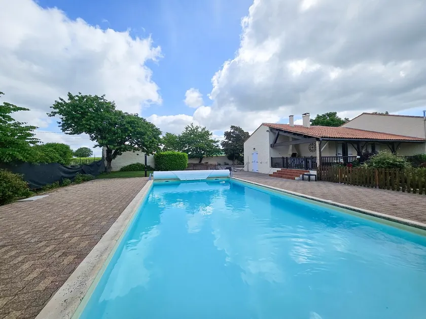 Villa for 14 people with pool - Image 1