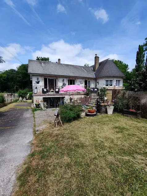 ”La Boutique” Family or Loire by Bicycle & Pro Stopover - Image 1