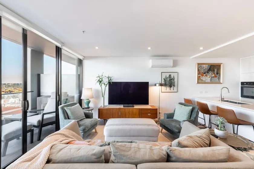 Wellness and Style - 2BR Apartment with Pool, Hot Tub and Gym - Image 1