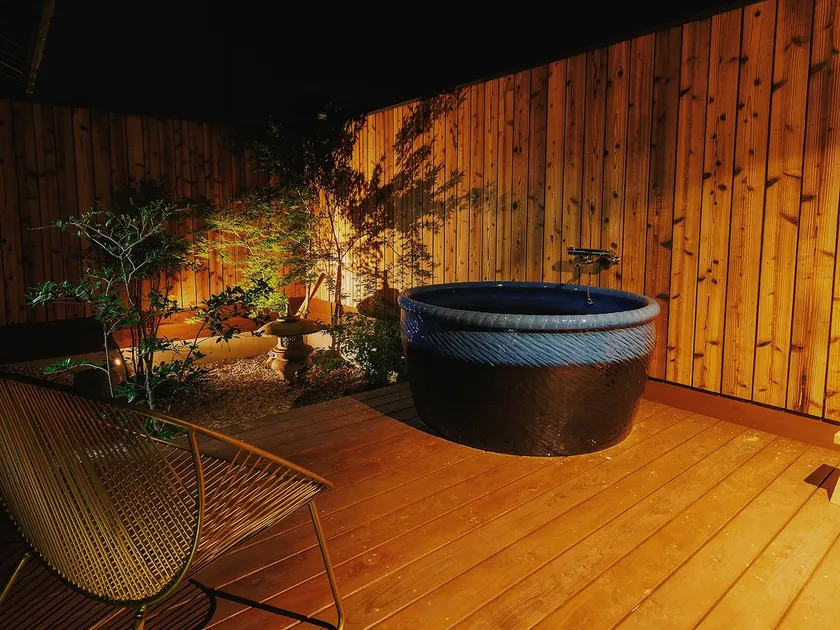 Newly opened 480m² ”Umiwashi” garden & open-air bath [one group per day] 3 people for the same price · 1 minute walk to the sea [maximum 16 people] - Image 1