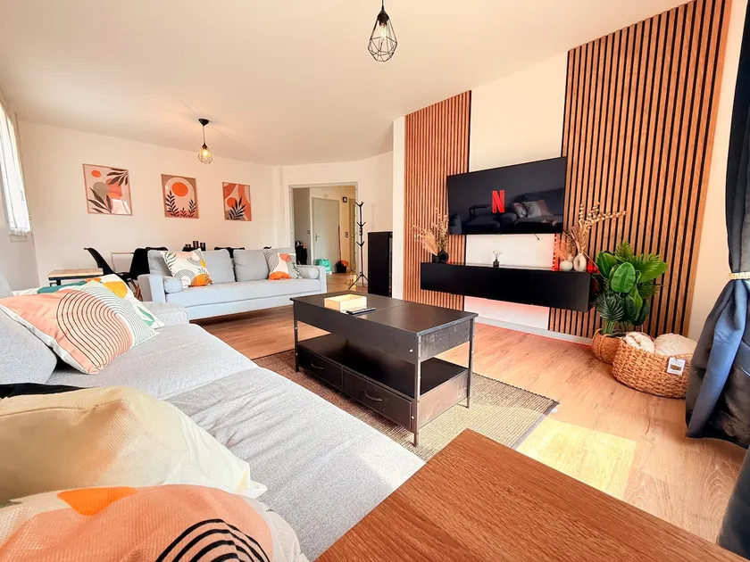 Belfort · Renovated house for 10 people | Private parking & - Image 1