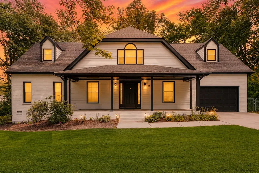 Bright, Spacious & Modern | 15 Min to DT Raleigh - Image 1