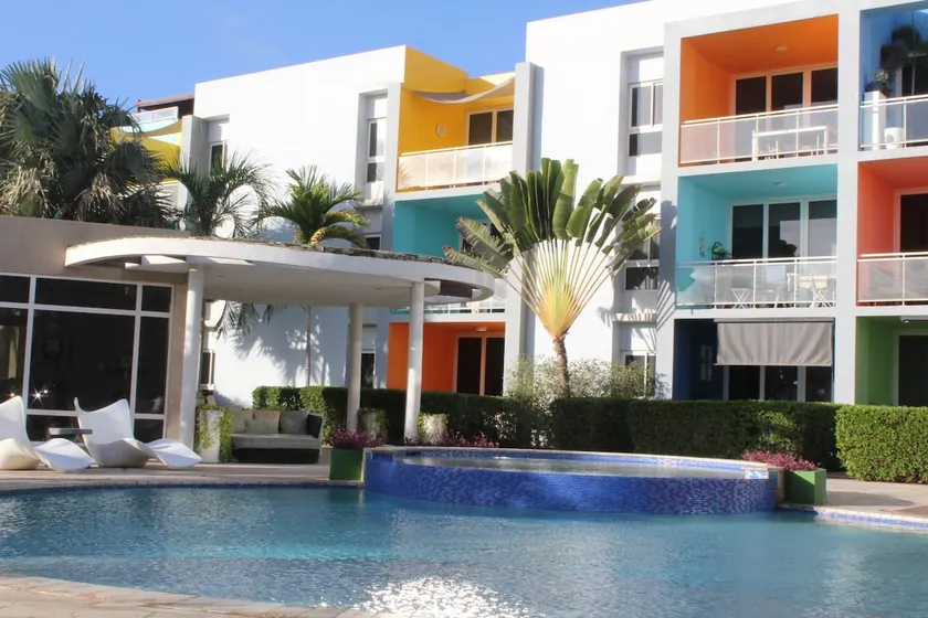 Aruba Awaits Perfect Stay - Image 1