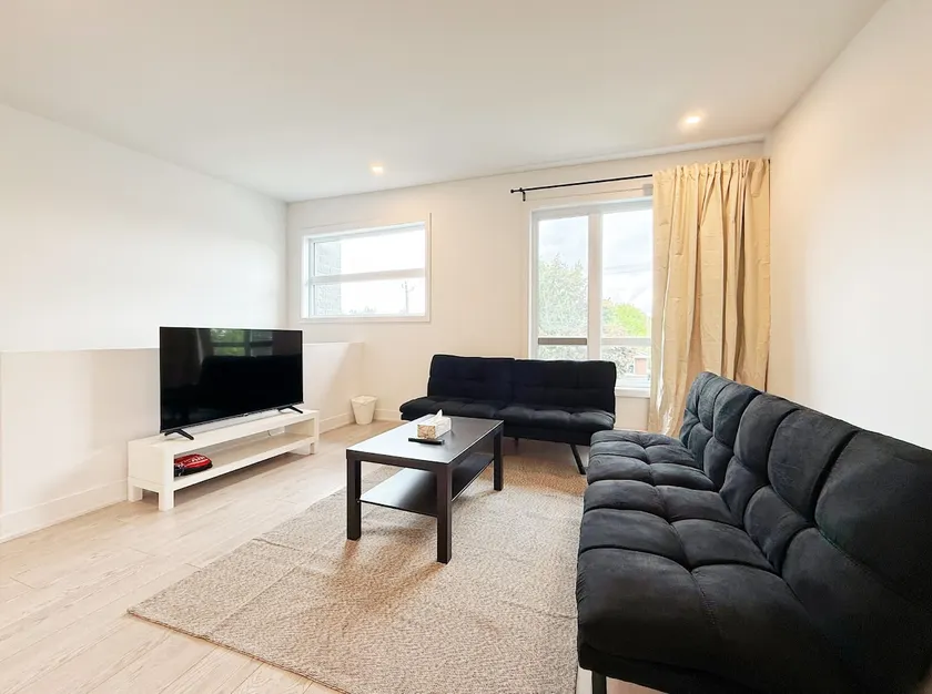 Spacious 3BR | Family Spot Near Parks & Peace - Image 1
