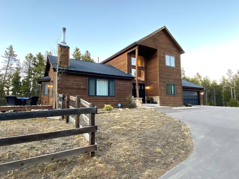 Echo Hills Mountain Lodge - Evergreen Mountain Top Retreat - Foothills of the Rockies - Image 1