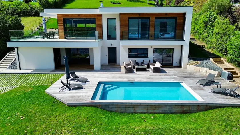 Luxuriöse Villa mit Blick auf Lac du Bourget - Image 1