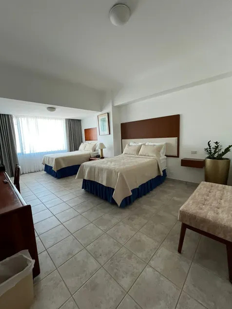 Barceló Colon Miramar Salinas suite - Image 1