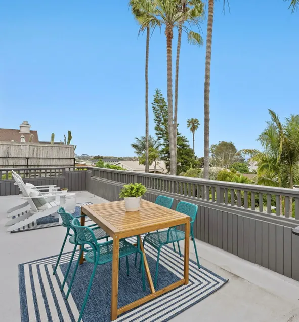 Ocean-View Private Terrace- Walk to Beach & Dining - Image 1