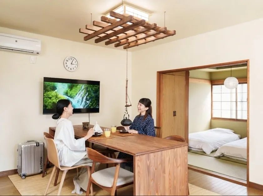 3 minutes to Meieki Station / A house with a tea room / 2 minutes to a convenience store / Parking for 2 cars - Image 1