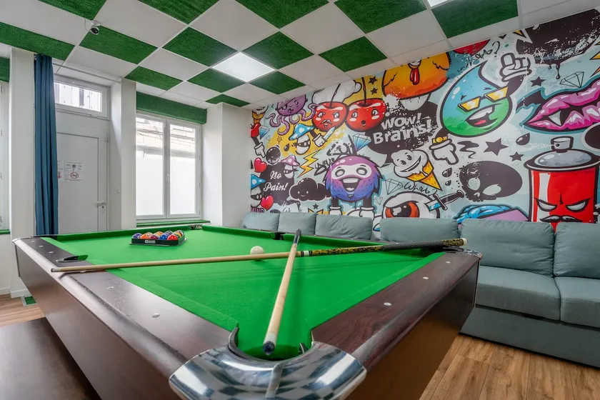 The Game – Private Games Room – Pool Table – Console - Image 1
