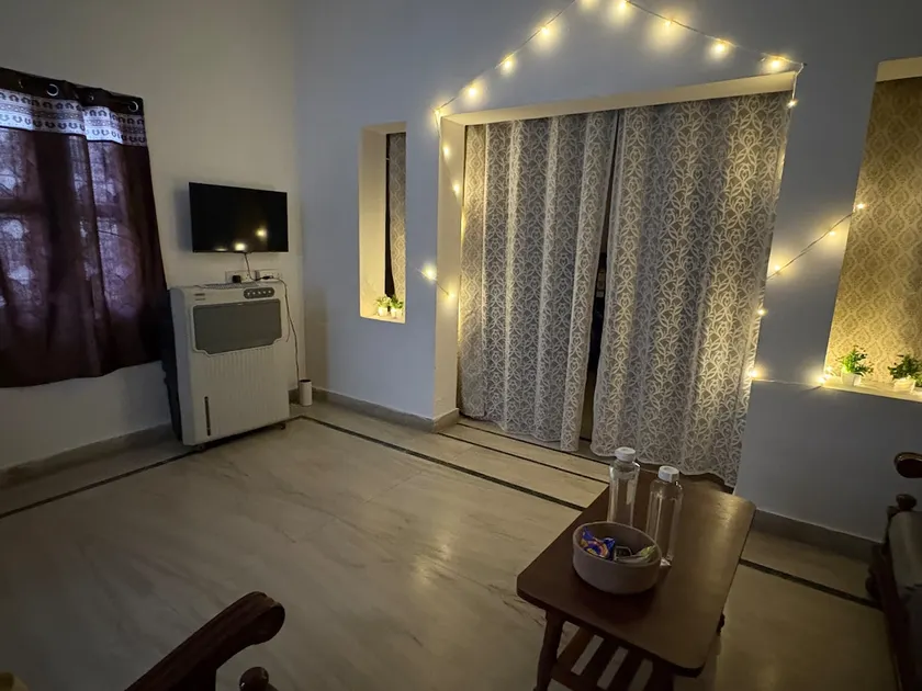 Peaceful 2BHK Retreat| Cozy stay near Decathlon - Image 1