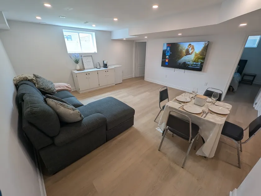22mins to Niagara. Sleeps 5, Gazebo, Firepit - Image 1