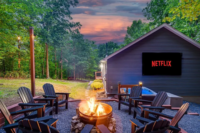 FREE Golf/Biking & Lake for6+HotTub OutdoorMovies - Image 1