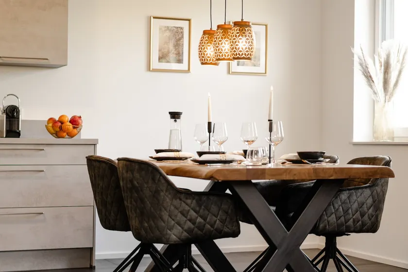 Golden Timber Suite - Image 1