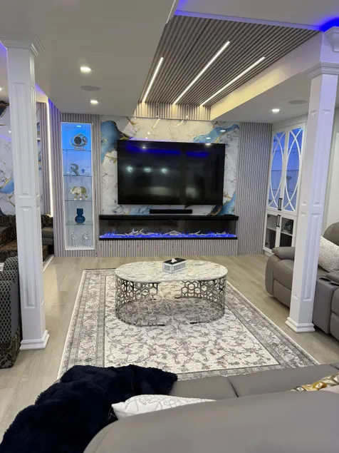 Ultra Luxury Suite in Oshawa - Image 1