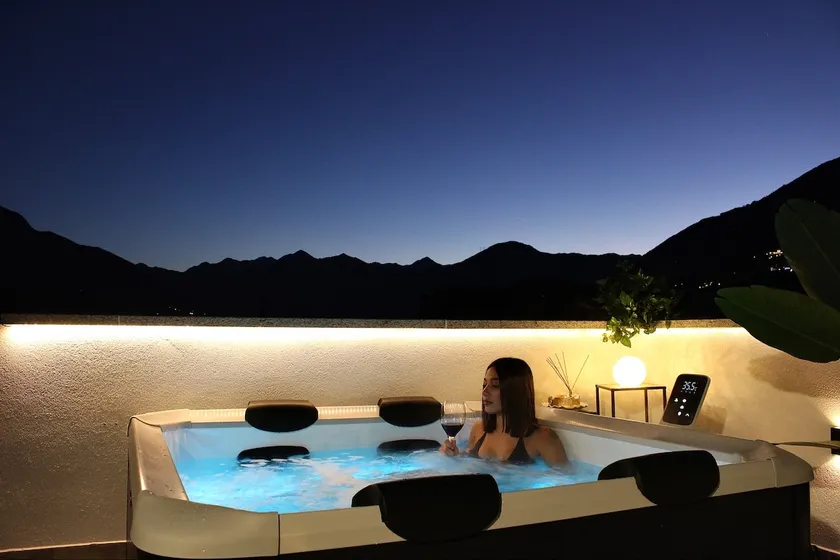 [Terrazza Domese] Private Jacuzzi + Parking + A/C - Image 1