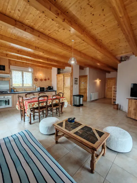 Chalet Mina - Cozy in the Heart of Nature - Image 1