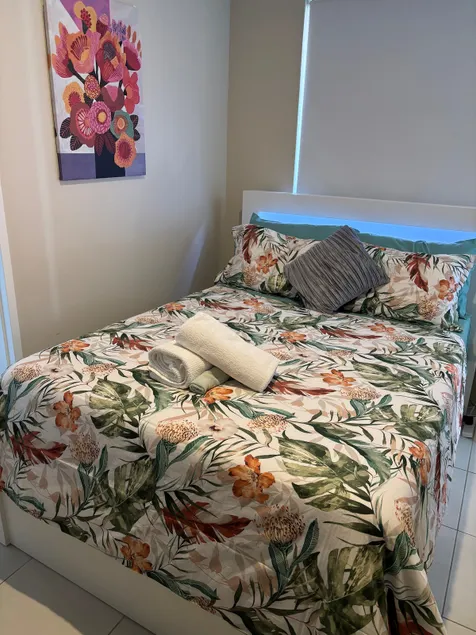 Private Guest suite with Free Wifi & Parking - Image 1