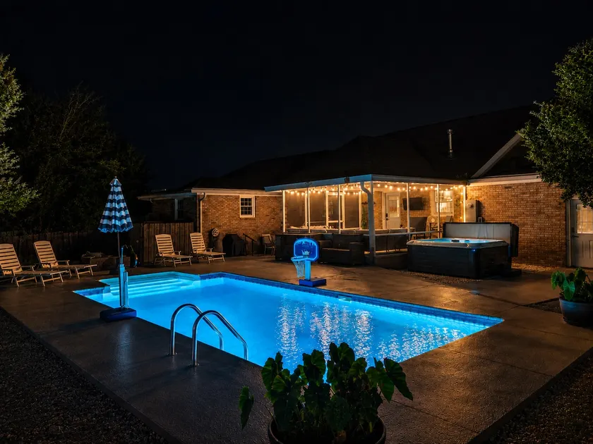 Pool*Hot Tub*Game Room*Close to Charleston - Image 1