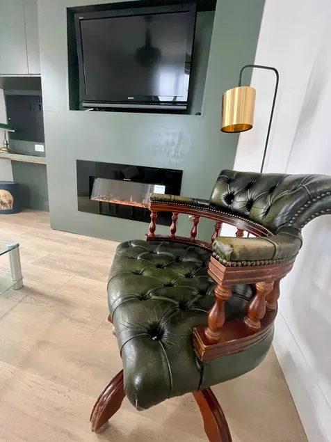Newly Renovated Town House - Image 1