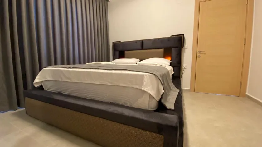 Alpha Center Residence - Image 1