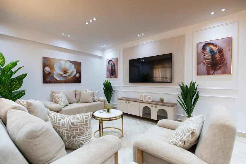 Top-Rated 2BR | Secure Compound | New Cairo - Image 1