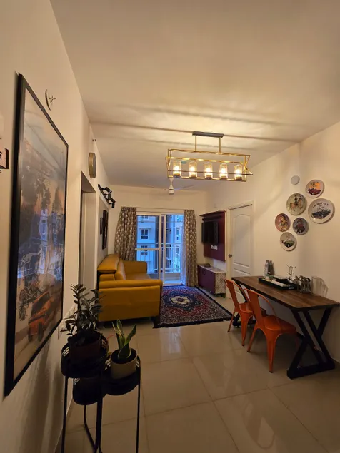 luxurious 2bhk flat| Near Airport - Image 1