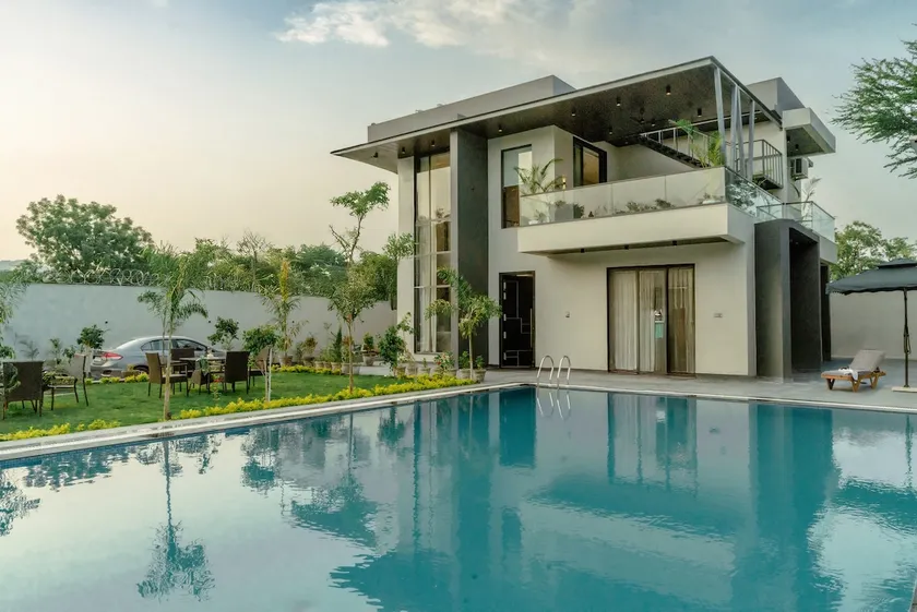 Luxe 3bhk, 3 km fateh sagar lake - Image 1