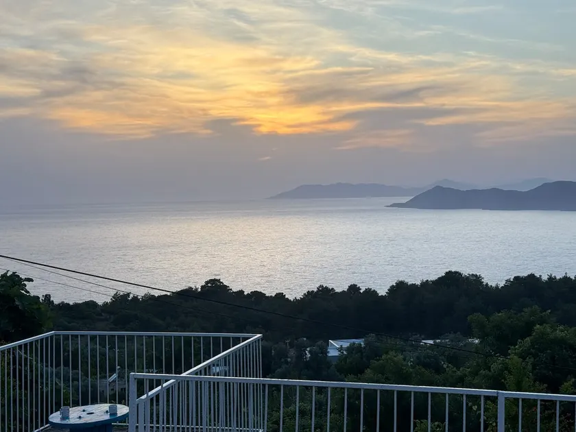 Seascape House 2 - Image 1