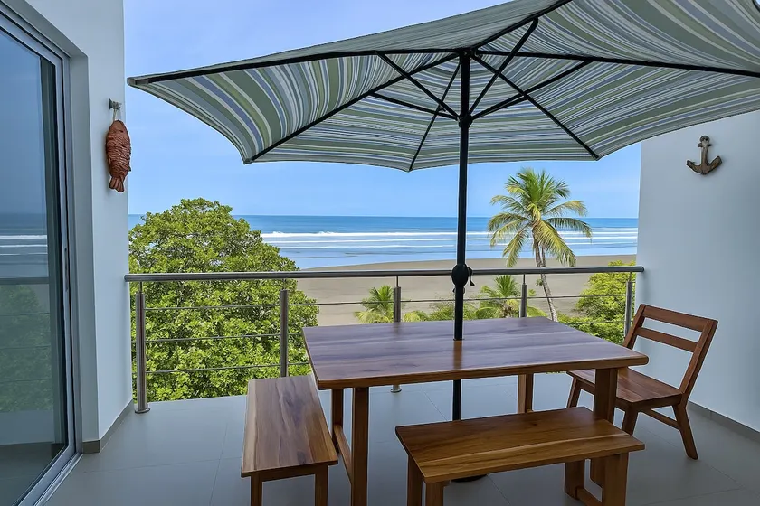 Beach retreat with the best view of the Pacific - Image 1