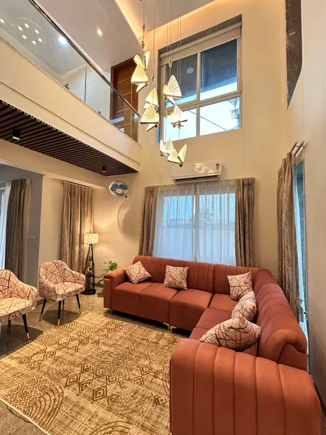Aira - The Lake View Villa - Image 1